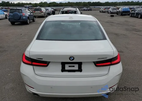 2025 BMW 330Xi z USA, uszkodzony, nr VIN 3MW89CW01S8F00935